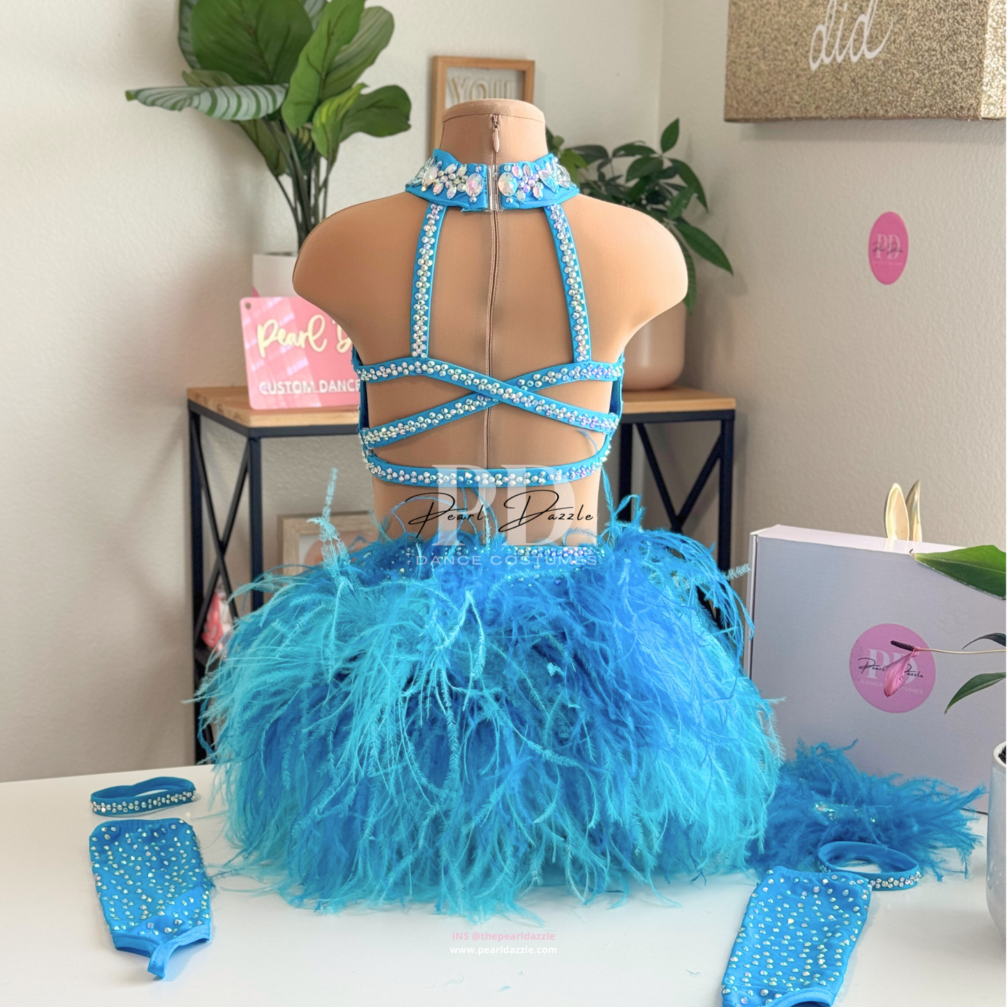 Ready to ship -CM(6-8Y)Turquoise full feather skirt Jazz Costume