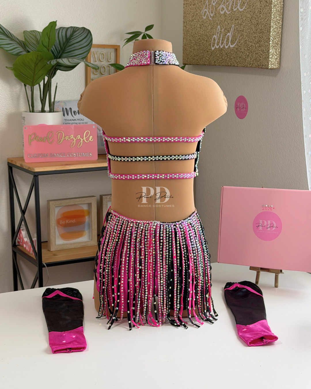 Ready to Ship – CL/CXL (9–11Y) Black & Neon Pink Split Fringe Costume