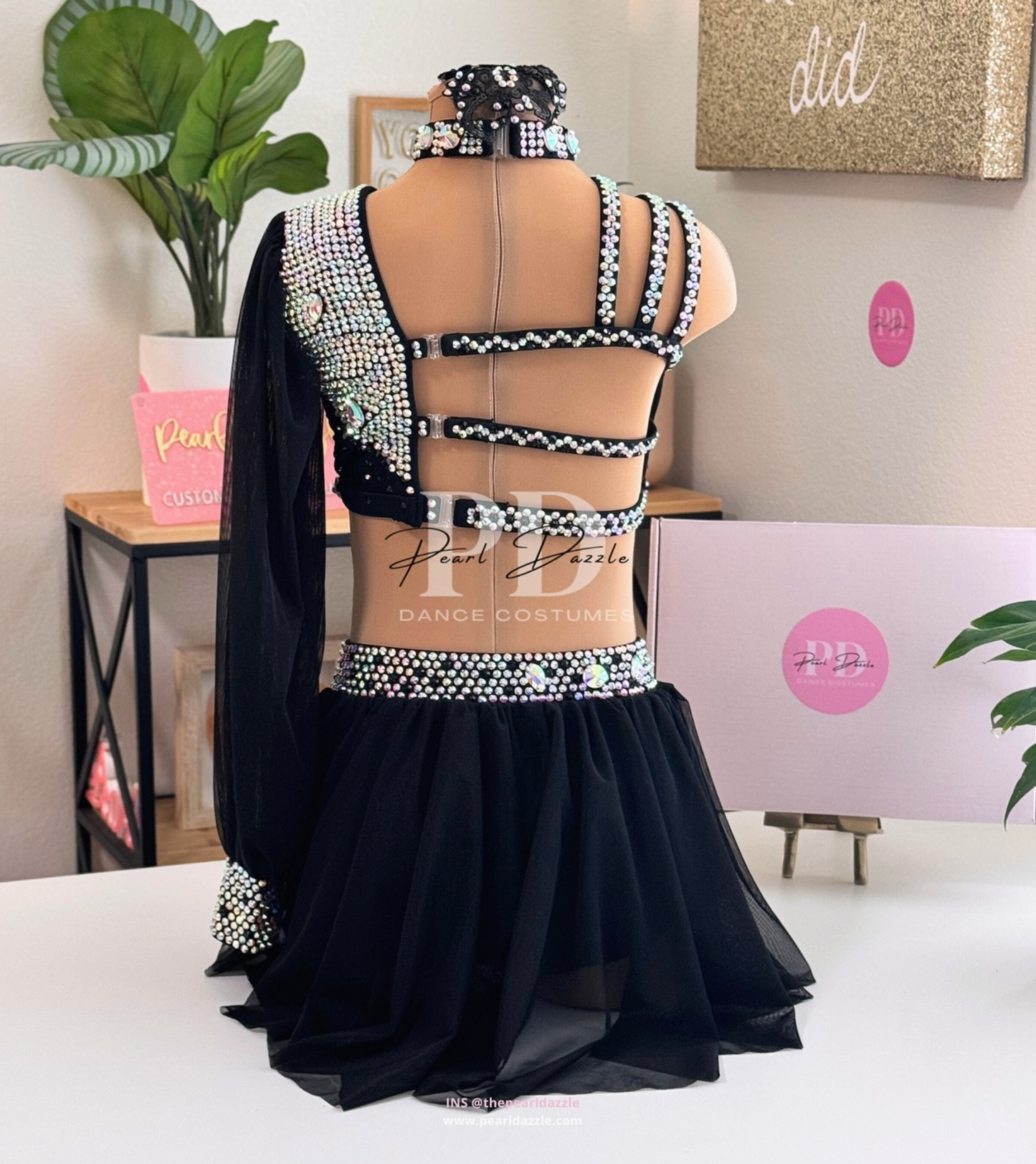 #2244 Booking – 10.23 Delivery Angel White Lyrical Costume